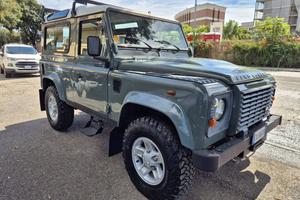 Land Rover Defender 2010