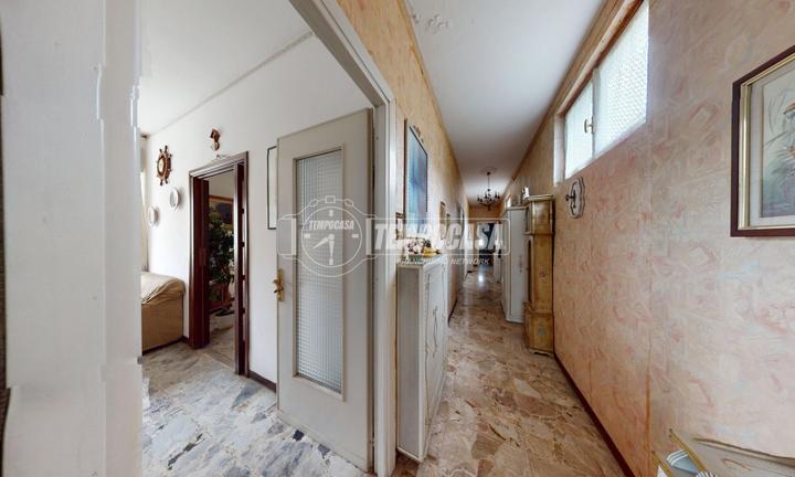 VILLA BIFAMILIARE CENTRO ALBA