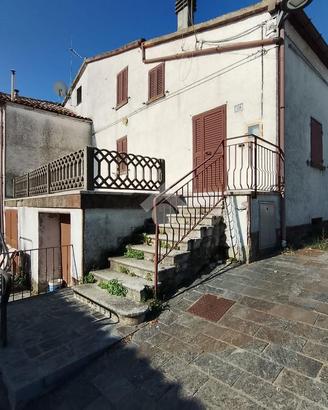 CASA SEMINDIPENDENTE A SOGLIANO AL RUBICONE