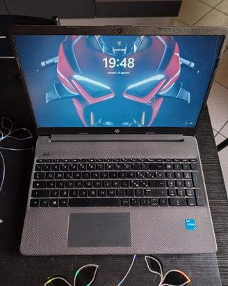 PC portatile HP 250G9