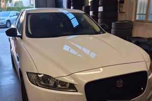 Jaguar f-pace 2.0d portfolio