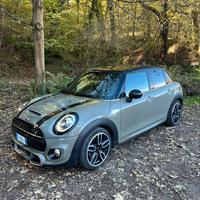 Mini Cooper SD allestimento JCW interno ed esterno