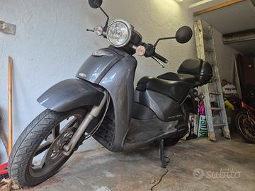 scarabeo 200