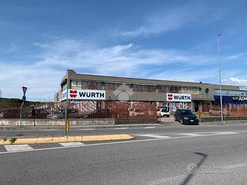 NEGOZIO A SAN GIOVANNI LUPATOTO