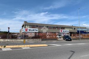 NEGOZIO A SAN GIOVANNI LUPATOTO