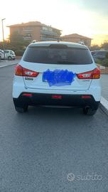 automobile mitsubishi asx