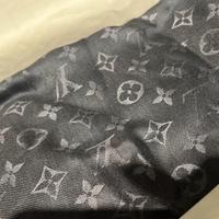 Foulard Grigio Louis Vuitton