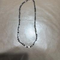 collana in pietre dure  nere