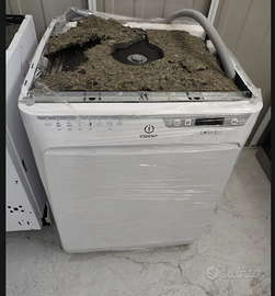 Lavastoviglie Indesit