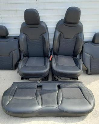 Interni in pelle jeep compass