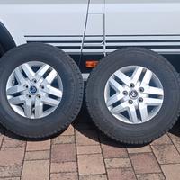 4 CERCHI IN LEGA CON GOMME 