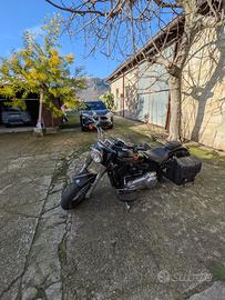 Harley-Davidson Softail Slim 103 (1690cc)