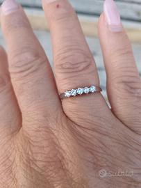 anello oro con brillanti