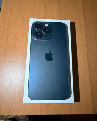 Iphone 15 pro max 256 (batteria eccellente)