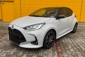Toyota yaris benzina-ibrida del 2023