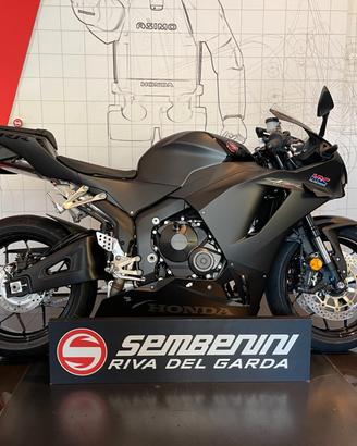 Honda CBR 600 RR Mat Black