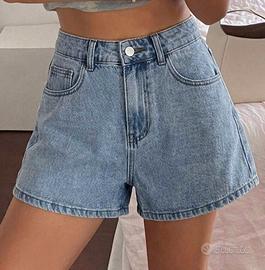 Pantaloncini in jeans