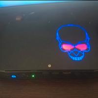 Intel nuc NUC8i7HNK