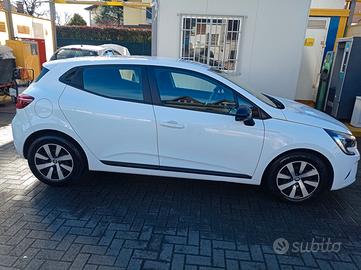 Renault Clio TCe 90 CV 5 porte Techno