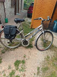 city bike in buono stato 