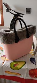 Borsa O bag rosa con pelliccia 