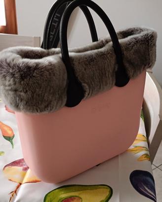 Borsa O bag rosa con pelliccia 