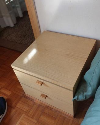 Comodino e scrivania per bambini/ragazzi