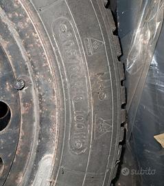 Gomme chiodate 205/60R16. 100W