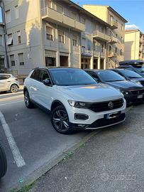 Volkswagen T-ROC 1.5 Benzina TSI DSG Advance