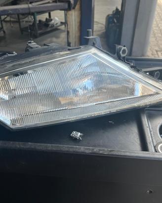 Faro Dx Lancia Ypsilon elefantino anno 2000