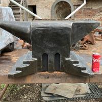 Incudine austriaca 250 kg fabbro