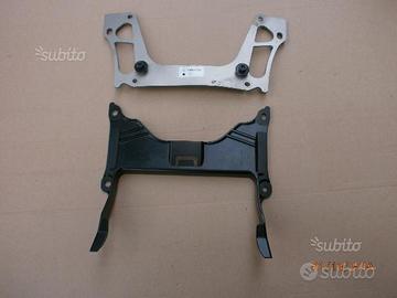 PIASTRE SOTTO SELLA YAMAHA R1 BiG BANG