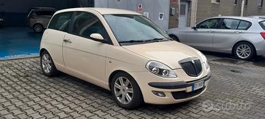 Lancia Ypsilon 1.2 Argento