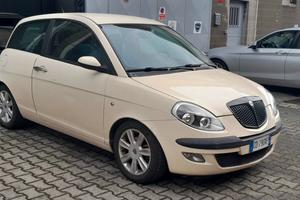 Lancia Ypsilon 1.2 Argento