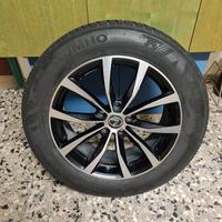 Cerchi originali Lexus NX300H con gomme invernali