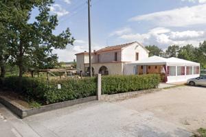 Locale adibito a ristorante e abitazione a Sepino