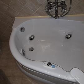 vasca  idromassaggio Jacuzzi cm.140