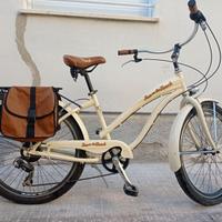 Bici cruiser Velomarche Sun on the beach