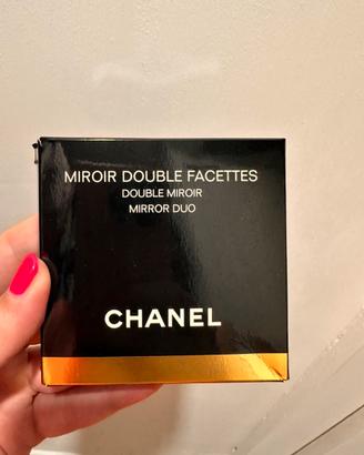 Specchietto chanel