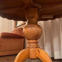 Tavolo tondo in legno