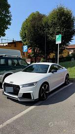 Audi TT mk3 2.0 tfsi