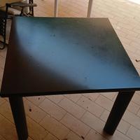 tavolo nero 100x100 e 4 sedie 