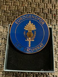 Medaglione forse militari