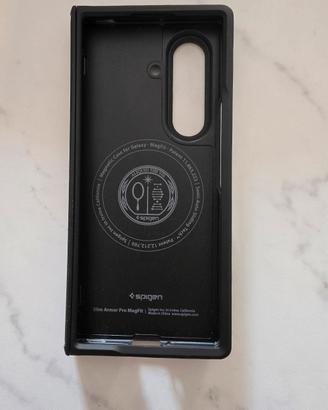 Cover Spigen Samsung Fold 7