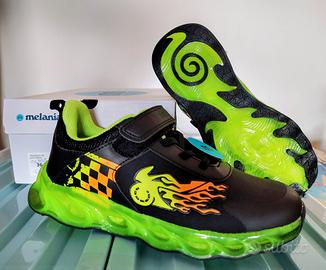 SCARPE BAMBINO N.36 NUOVE – Luci Led