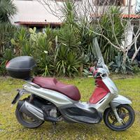 Beverly 350 Sport touring