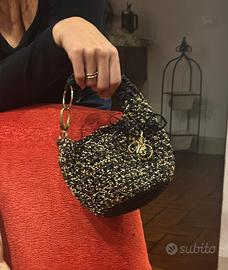 Borsetta bi color all’uncinetto