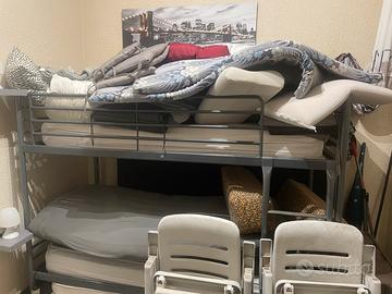 Letti a castello in ferro con materassi