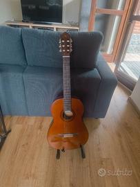 Yamaha c40