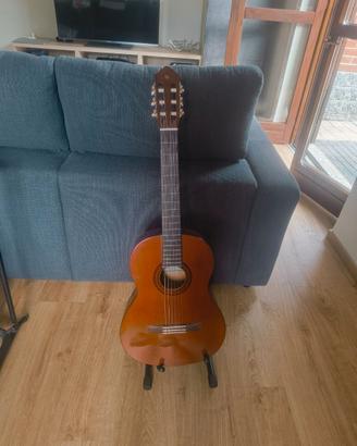 Yamaha c40